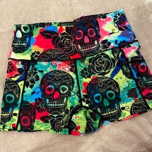 CVG 2.5 inseam size small new never worn